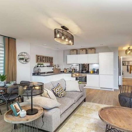 Newly Built Luxury 2 Bed Apartment!!! Londres Exterior foto