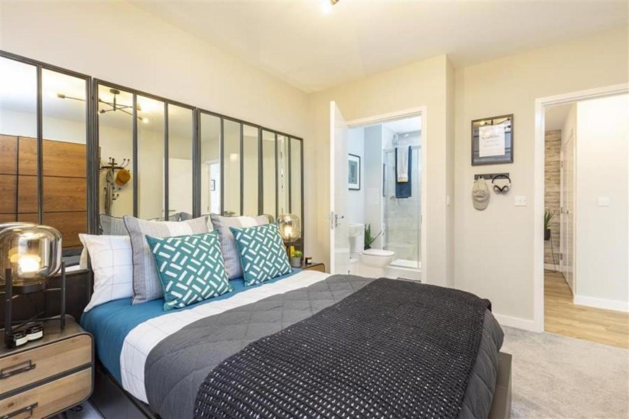 Newly Built Luxury 2 Bed Apartment!!! Londres Exterior foto